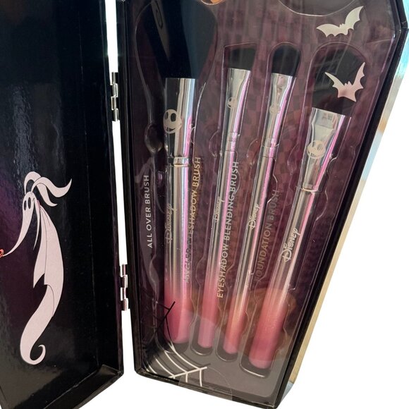 The Nightmare Before Christmas Makeup Brush & Blending Set w/ Keepsake Box - NEW - Picture 6 of 9